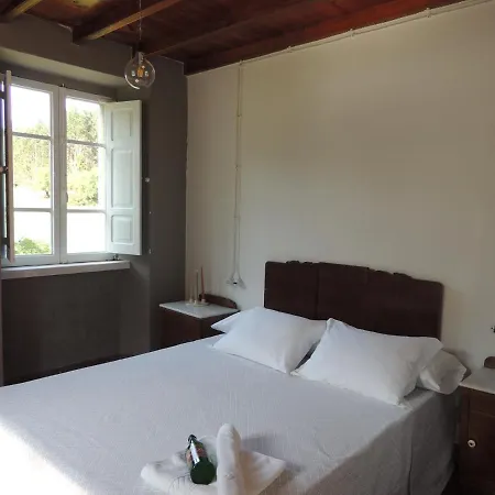 Pumarada De Oirin Holiday home Foz