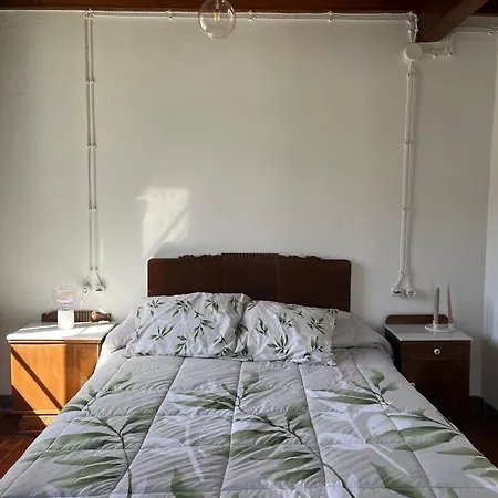 Pumarada De Oirin Holiday home *