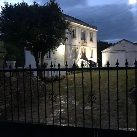 Pumarada De Oirin Holiday home Foz