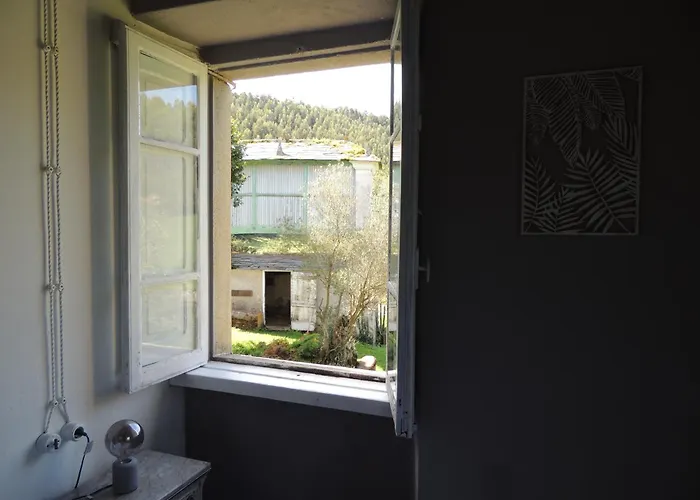 Pumarada De Oirin Ferienhaus